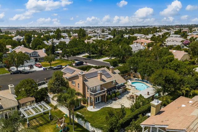 14058 Pearson CT, Rancho Cucamonga CA: https://media.crmls.org/mediaz/926b5c56-29cb-4e85-8d26-aa65b4580b11.jpg