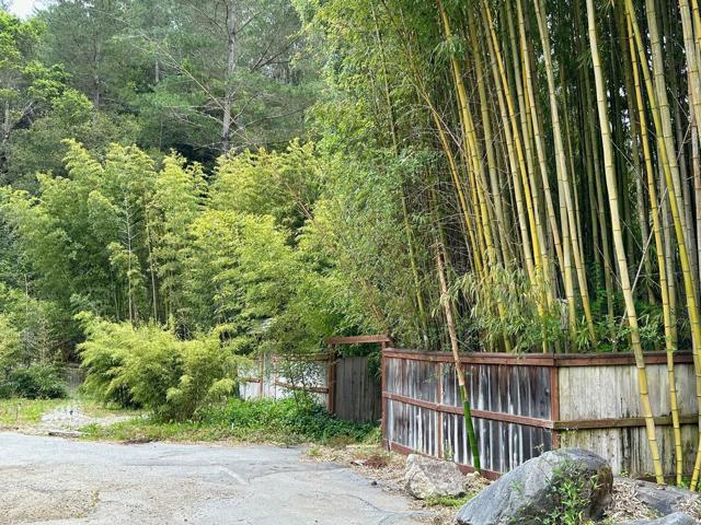 5601 Freedom Boulevard, Aptos CA: https://media.crmls.org/mediaz/926c4097-32f2-419c-a958-e5fab909d34e.jpg