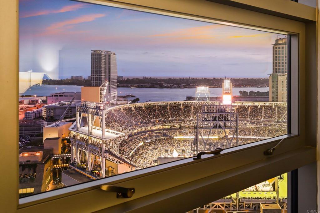 321 10th Avenue - photo 9