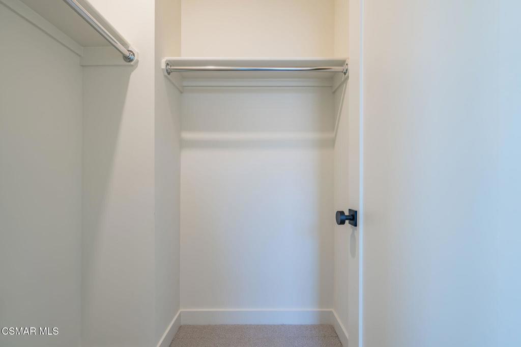 https://media.crmls.org/mediaz/926e4e44-d556-4883-8902-61a13796765a.jpg?preset=X-Large