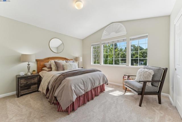 1159 Vintner Pl, Livermore CA: https://media.crmls.org/mediaz/926e54be-f3fd-46c1-abad-46a14c6b6d87.jpg
