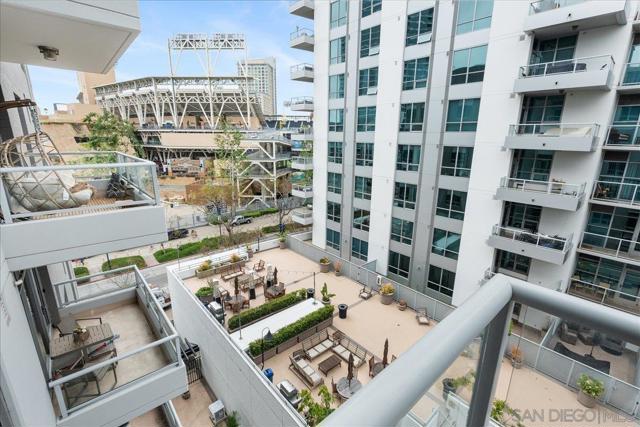 206 Park Blvd, San Diego CA: https://media.crmls.org/mediaz/926e6dd6-b15b-46a5-8f93-38f90e481ba4.jpg