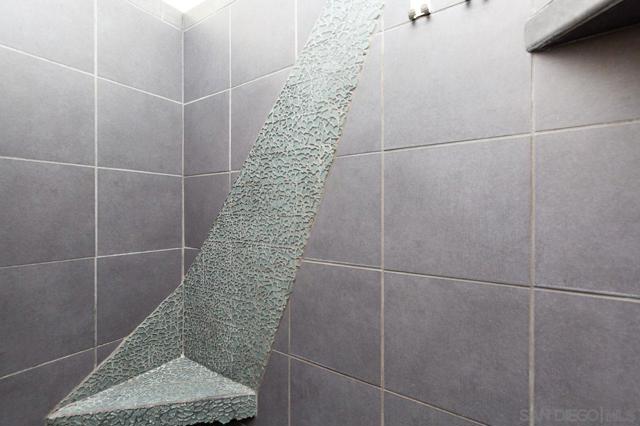 2953 Old Bridgeport Way, San Diego CA: https://media.crmls.org/mediaz/926fb735-5376-4e31-b3ee-dadc7e6ce742.jpg