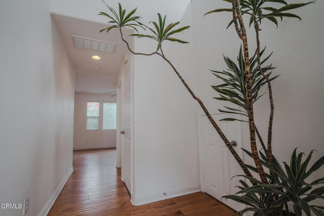 Detail Gallery Image 9 of 47 For 525 Shell Harbor Ln, Port Hueneme,  CA 93041 - 3 Beds | 2/1 Baths