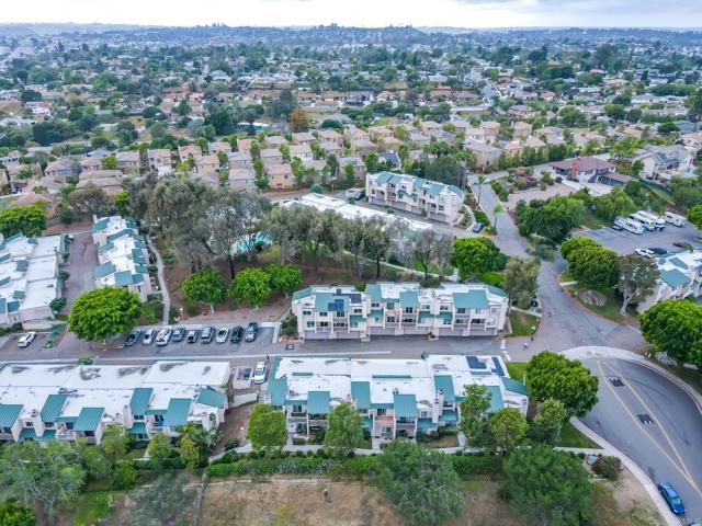 Detail Gallery Image 45 of 56 For 694 Ascot Dr, Vista,  CA 92083 - 3 Beds | 2/1 Baths