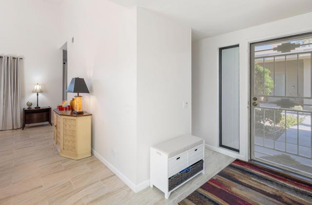 1366 Tiffany N Circle, Palm Springs CA: https://media.crmls.org/mediaz/9273069d-8647-426b-87e1-f75a7d42311f.jpg
