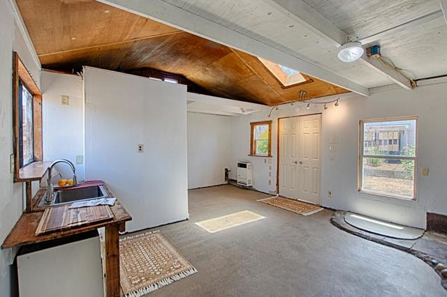 144 Van Ness Avenue, Santa Cruz CA: https://media.crmls.org/mediaz/9273ec06-3605-4eae-af55-78c189a726c4.jpg