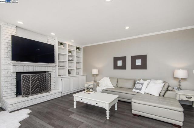 Image 22 of 49 For 2839 Victoria Ridge Ct