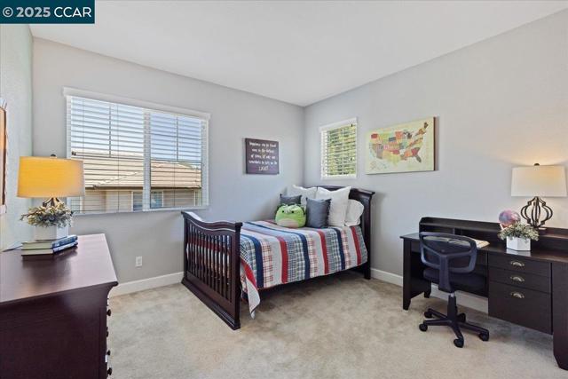 2097 Salice Way, Brentwood CA: https://media.crmls.org/mediaz/92746b36-14bd-4de7-9913-85292bd2ff22.jpg