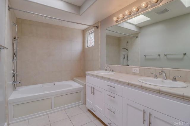 2167 Grand Avenue, San Diego CA: https://media.crmls.org/mediaz/9274b195-58aa-44d2-b646-6e066b3531e4.jpg