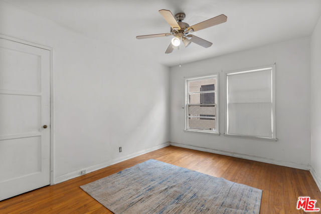 2610 1/2 7th Avenue, Los Angeles CA: https://media.crmls.org/mediaz/9274dfa9-0295-4f27-993e-fc6d786a1344.jpg