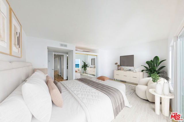 20438 Pacific Coast Highway, Malibu CA: https://media.crmls.org/mediaz/92762da4-4cb3-4063-90b7-78ad2023f6da.jpg