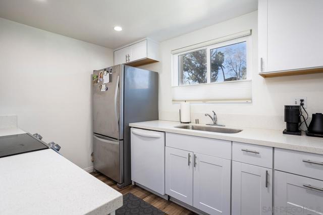 6059 Rancho Mission Rd, San Diego CA: https://media.crmls.org/mediaz/927794b2-f486-432c-b778-50864ed95829.jpg