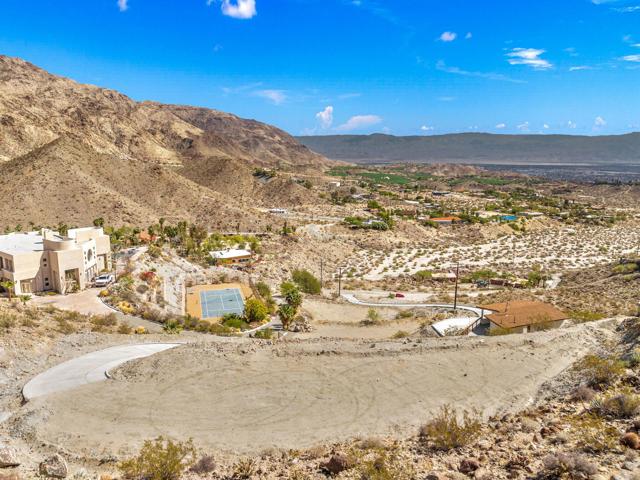 71105 Cholla Way, Palm Desert CA: https://media.crmls.org/mediaz/92780ab7-d795-4b83-8b0e-109225ac2825.jpg