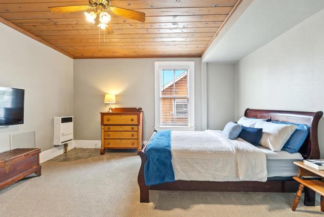 148 Mason Street, Santa Cruz CA: https://media.crmls.org/mediaz/927857ac-2925-43fc-900c-7ea450520454.jpg