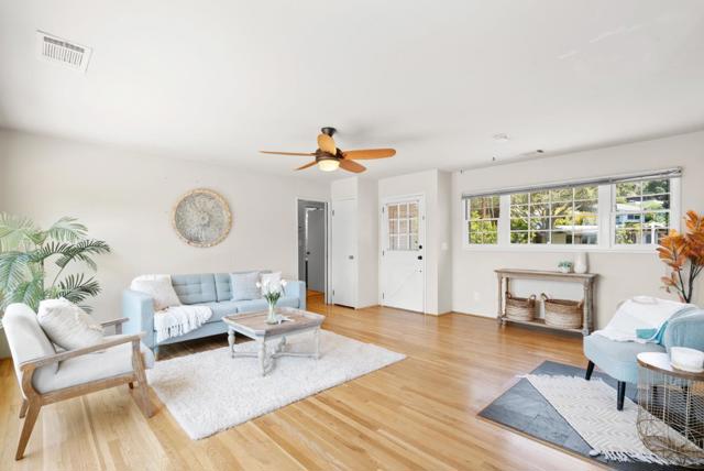 206 Bayview Court, Aptos CA: https://media.crmls.org/mediaz/92785913-5122-49e6-9522-4f70d08a6899.jpg