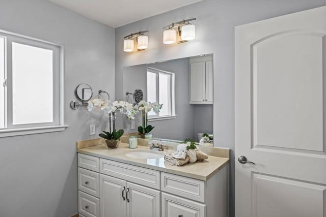867 Grove Street, Monterey CA: https://media.crmls.org/mediaz/92794a30-7f3b-4a67-8db2-ce6cd6177f97.jpg