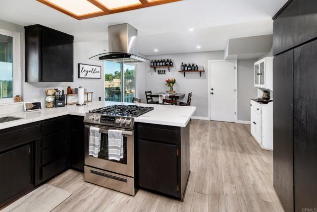 Detail Gallery Image 14 of 42 For 435 W Hawthorne St, Fallbrook,  CA 92028 - 3 Beds | 1/1 Baths