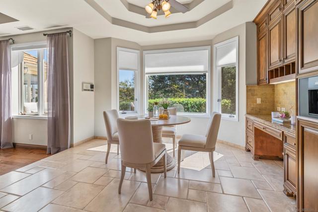 Image 23 of 61 For 17941 Vista Lomas Dr