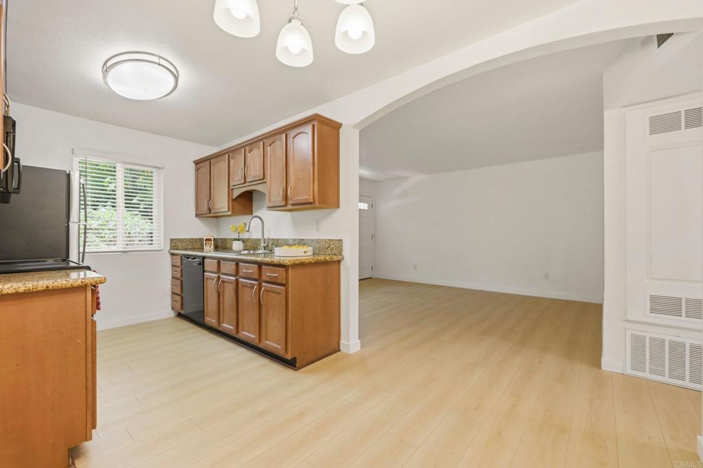 4465 Home Ave East - photo 9