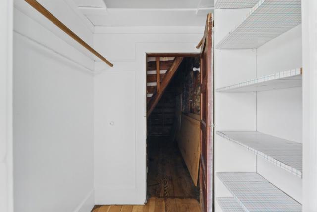 930 Monroe Street, Santa Clara CA: https://media.crmls.org/mediaz/927a2820-1576-4f85-a8e6-2bc09cc56371.jpg