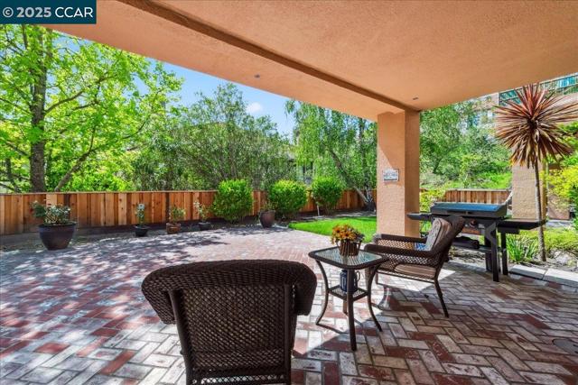 771 Lakemont PL, San Ramon CA: https://media.crmls.org/mediaz/927bde85-83d3-4c55-a4b0-416316d34e35.jpg