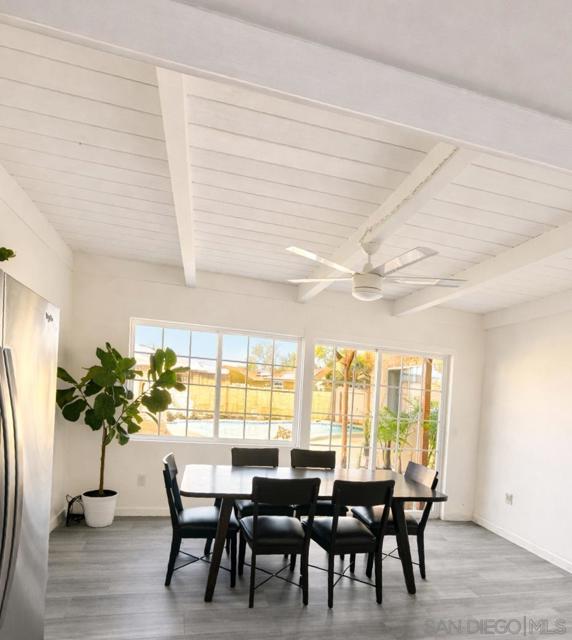 Image 4 of 9 For 3424 Corte Loro