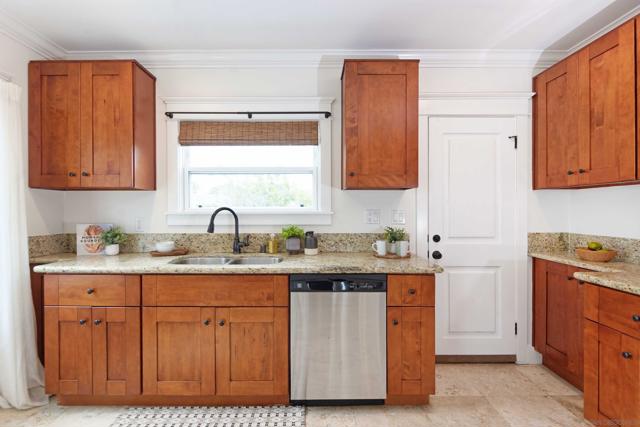 4603 35th St, San Diego CA: https://media.crmls.org/mediaz/9280c804-869c-4777-9825-ff53c630027a.jpg