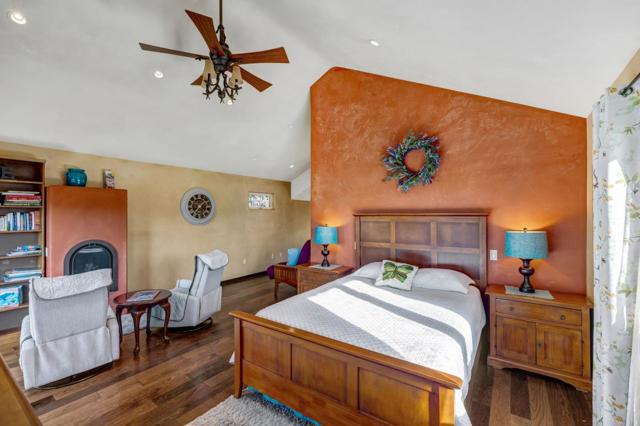 810 Altura Place, Del Rey Oaks CA: https://media.crmls.org/mediaz/92815740-7d69-4a00-8331-d4f9a10ffde1.jpg