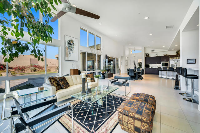 13 Via Montagna, Rancho Mirage CA: https://media.crmls.org/mediaz/9281e7f2-3410-4163-8afa-3d0c0f11ccab.jpg