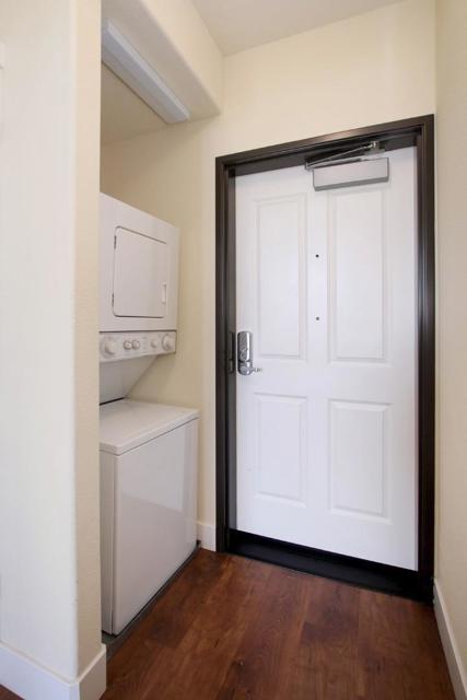 224 Laurel Street, Santa Cruz CA: https://media.crmls.org/mediaz/928292bb-052e-42fe-ac10-c6e3a32f39bb.jpg