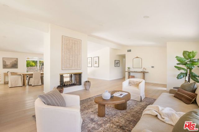22866 Cass Avenue photo 4