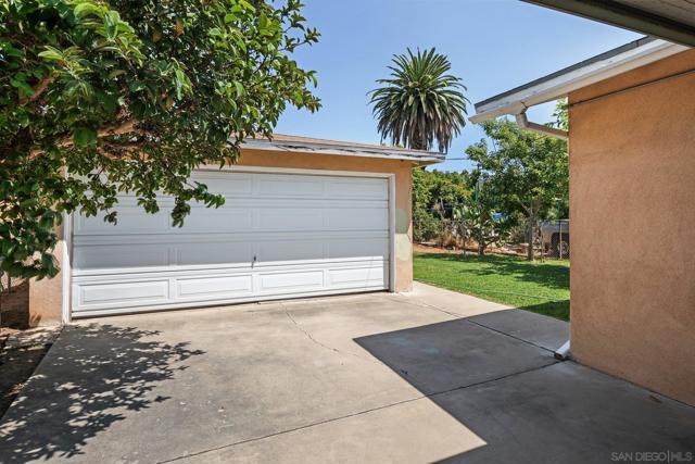 145 Earlham St, Orange, California 92869, 2 Bedrooms Bedrooms, ,2 BathroomsBathrooms,Single Family Residence,For Sale,Earlham St,240020317SD