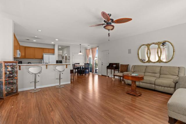 10628 Hidden Grove Circle, Stockton CA: https://media.crmls.org/mediaz/92858bcc-0014-4656-8bd1-7798895f2790.jpg