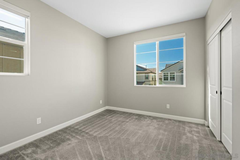 MLS #250042612SD image #36