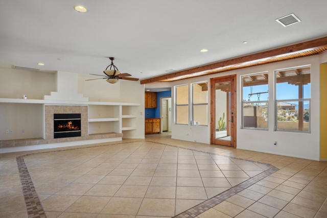 56948 Plaza Del Amigo, Yucca Valley CA: https://media.crmls.org/mediaz/928837f4-28ea-48f1-af98-8542737e8190.jpg