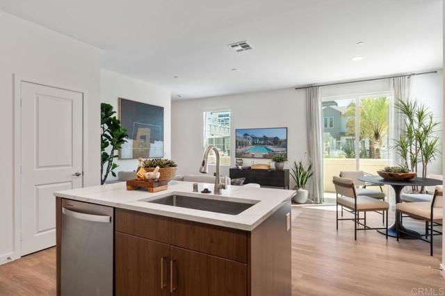 Detail Gallery Image 43 of 64 For 3055 Avenida Torcello #2,  Chula Vista,  CA 91913 - 2 Beds | 2/1 Baths