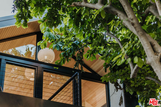 3440 Cattaraugus Avenue, Culver City CA: https://media.crmls.org/mediaz/928b42f1-038a-480f-b46f-47df05629a66.jpg