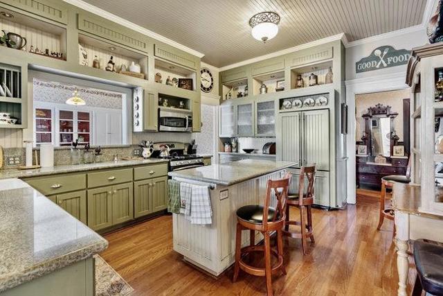 610 San Felipe Road, Gilroy CA: https://media.crmls.org/mediaz/928bd6d0-c26d-4d56-b33a-d9054490573b.jpg