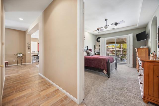 79976 Castille Drive, La Quinta CA: https://media.crmls.org/mediaz/928bf86b-1537-4c52-a0fe-fa638e108eb7.jpg