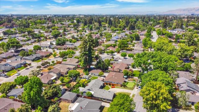 1525 Saint Francis Drive, San Jose CA: https://media.crmls.org/mediaz/928c7c7d-b821-4b88-998b-0d01ff419efd.jpg