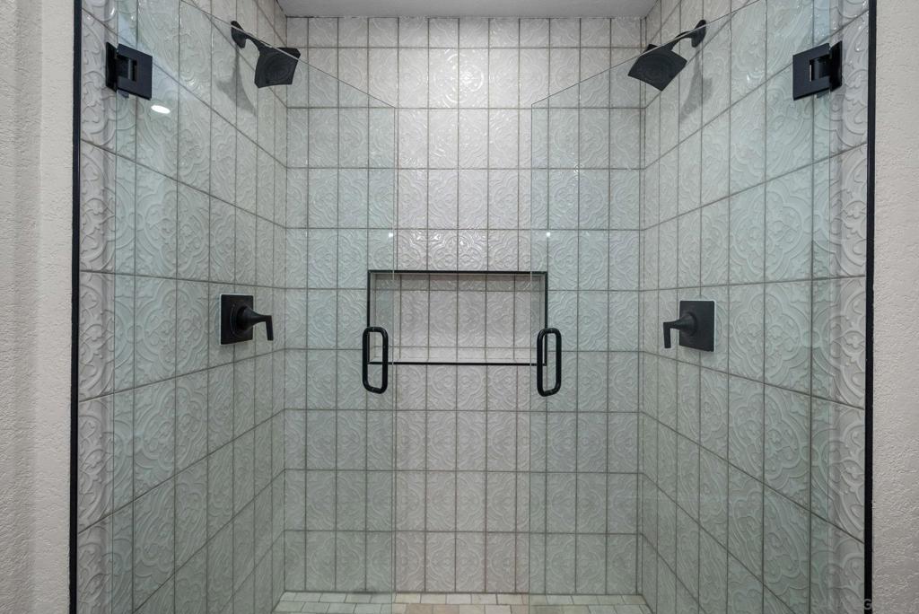 https://media.crmls.org/mediaz/928d5db8-dce2-471d-9fb8-1043005bc6f1.jpg?preset=X-Large