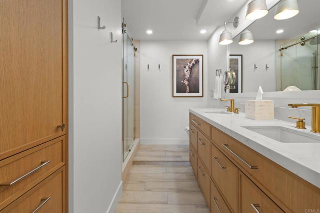 1710 Avenida del Mundo, Coronado CA: https://media.crmls.org/mediaz/928daabd-736a-4f3b-a304-73b8f4a3a008.jpg
