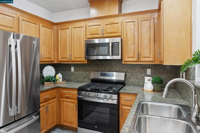 3240 Maguire Way, Dublin CA: https://media.crmls.org/mediaz/928dc79d-5d33-4341-8b0b-5ba067f823bf.jpg