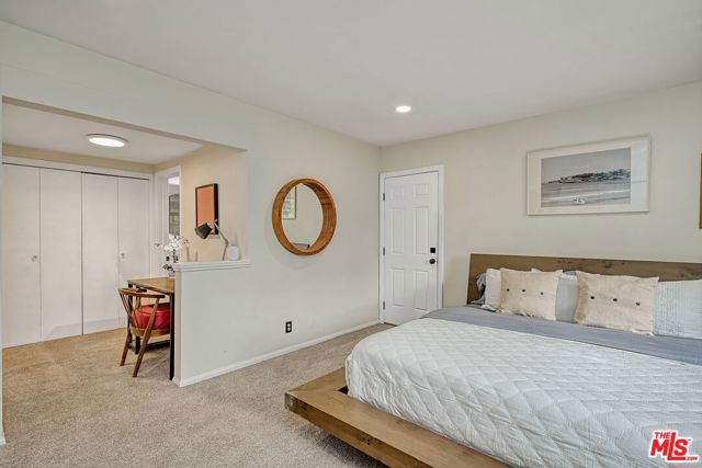 4737 Abargo Street, Woodland Hills, California 91364, 4 Bedrooms Bedrooms, ,4 BathroomsBathrooms,Single Family Residence,For Sale,Abargo,24399561