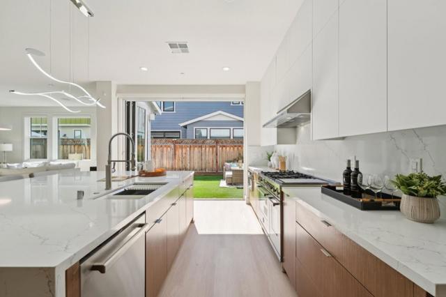 709 Vinemaple Terrace, Sunnyvale CA: https://media.crmls.org/mediaz/928f1983-0e3e-4063-96cf-a717fa8f329a.jpg