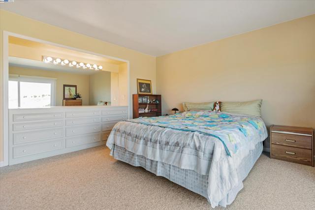 41794 Vargas Rd, Fremont CA: https://media.crmls.org/mediaz/928f48fa-c228-4085-b42e-bb8a22da8a5a.jpg
