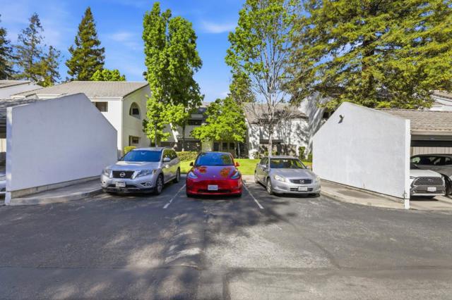 1055 N Capitol Avenue, San Jose CA: https://media.crmls.org/mediaz/928f55bf-e9ef-4e5c-90cf-ff26c846037a.jpg