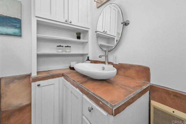 159 W Diana, Encinitas CA: https://media.crmls.org/mediaz/928f87c9-b995-476b-a646-7aaa8f7a708e.jpg