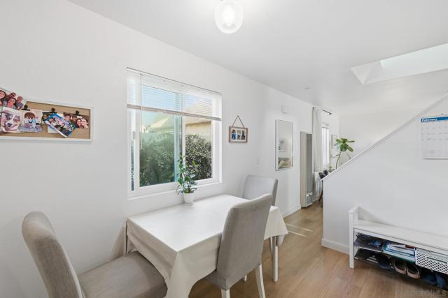 248 Orange Avenue, Coronado CA: https://media.crmls.org/mediaz/928fc3c1-1f06-4fa7-897b-3867ad5b1920.jpg